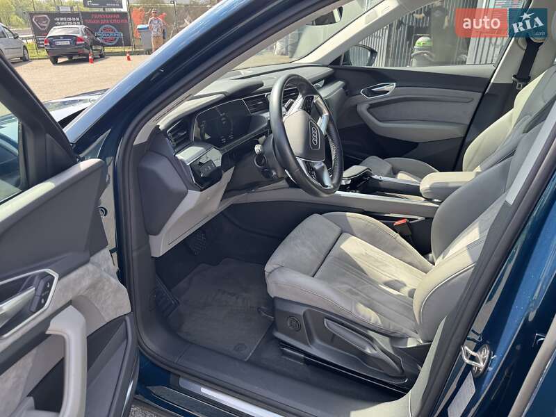 Позашляховик / Кросовер Audi e-tron 2020 в Києві