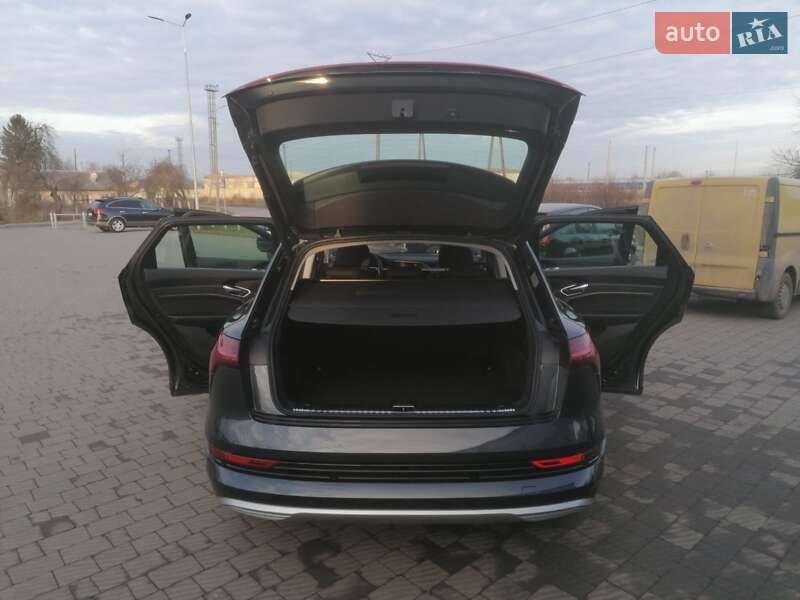 Внедорожник / Кроссовер Audi e-tron 2019 в Луцке