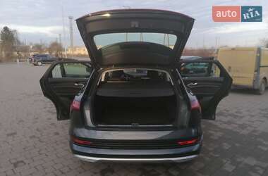 Внедорожник / Кроссовер Audi e-tron 2019 в 