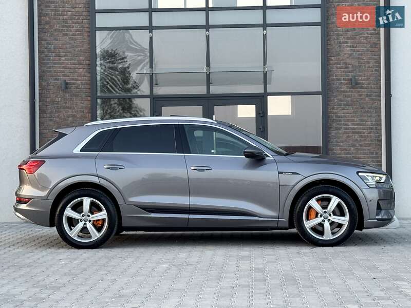Внедорожник / Кроссовер Audi e-tron 2020 в Тернополе