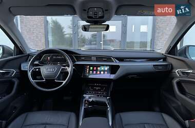 Позашляховик / Кросовер Audi e-tron 2020 в 