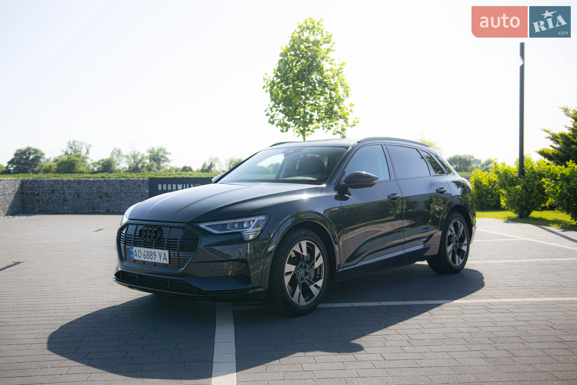2020 Audi e-tron - мініатюра 3