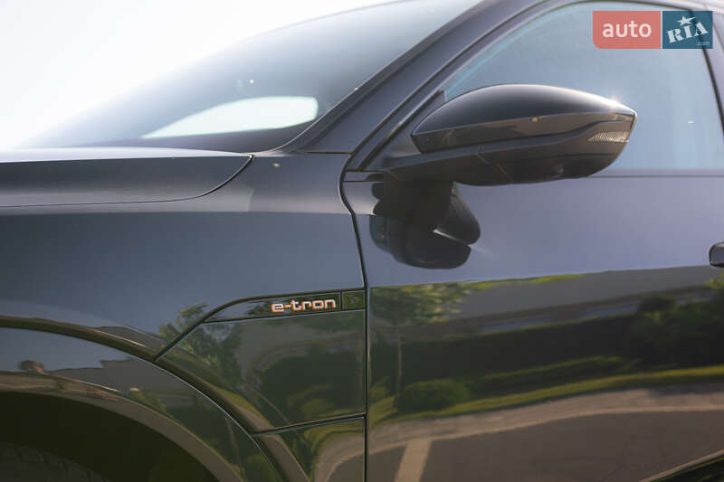 Внедорожник / Кроссовер Audi e-tron 2020 в Ужгороде