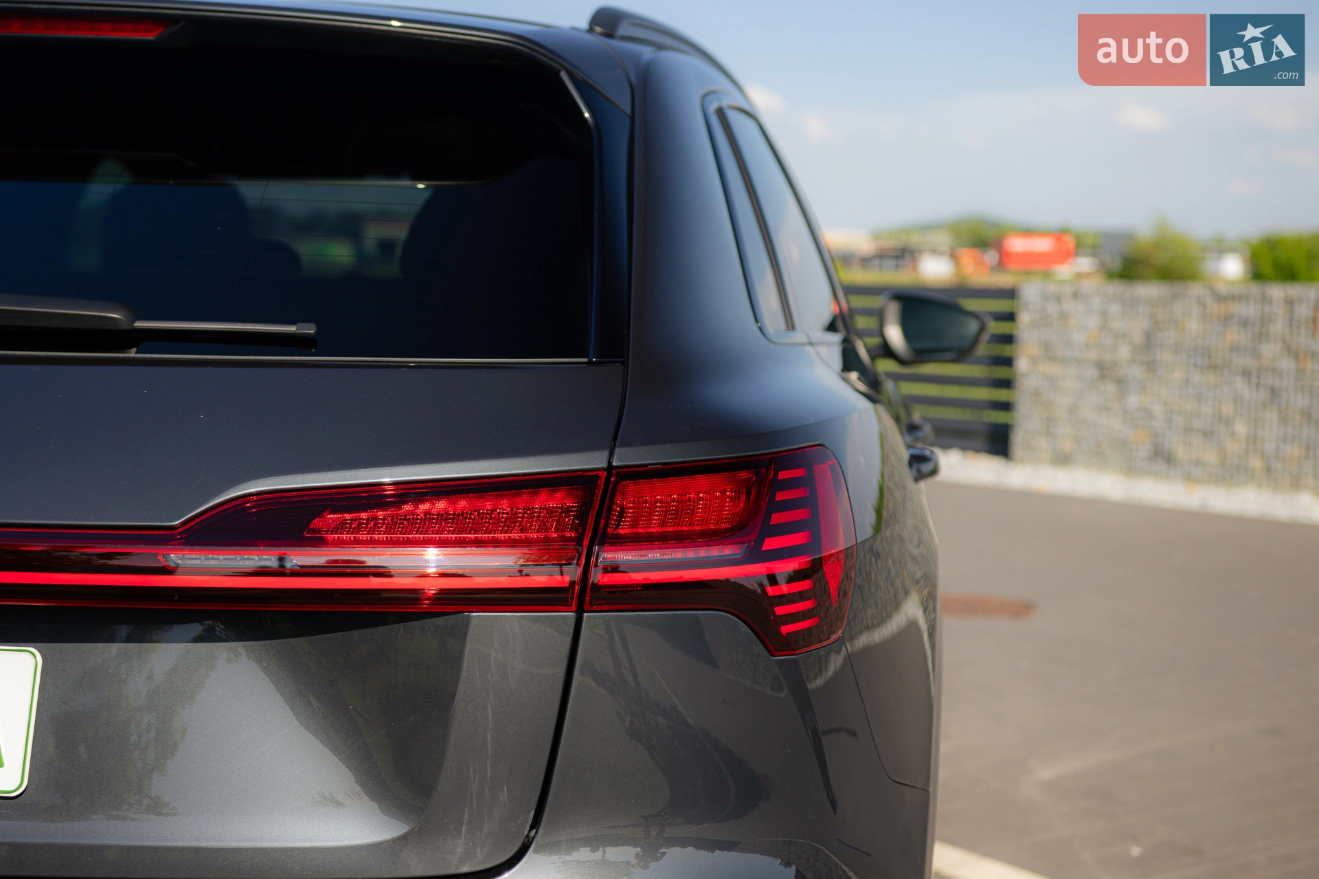 2020 Audi e-tron - мініатюра 23
