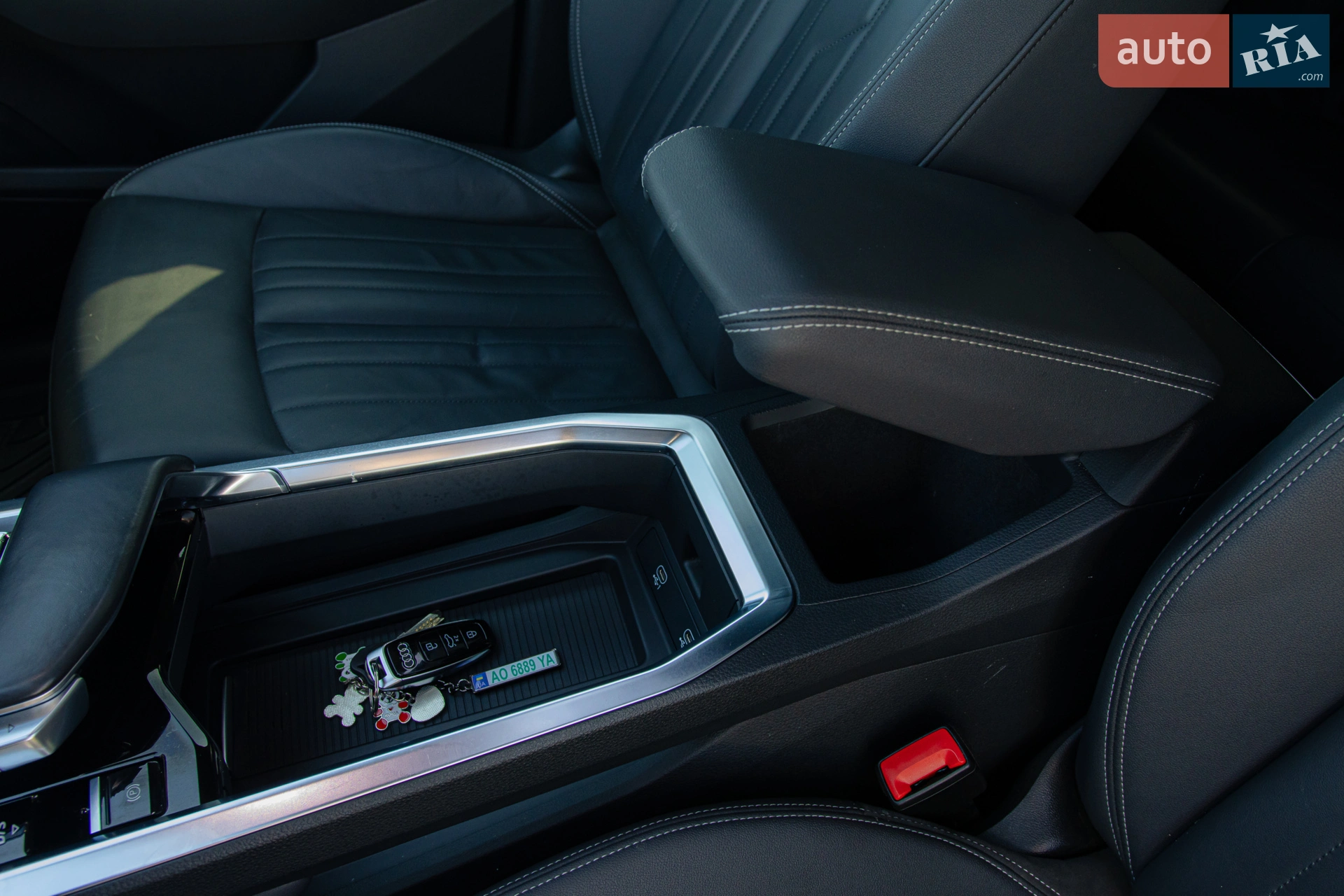 2020 Audi e-tron - мініатюра 51