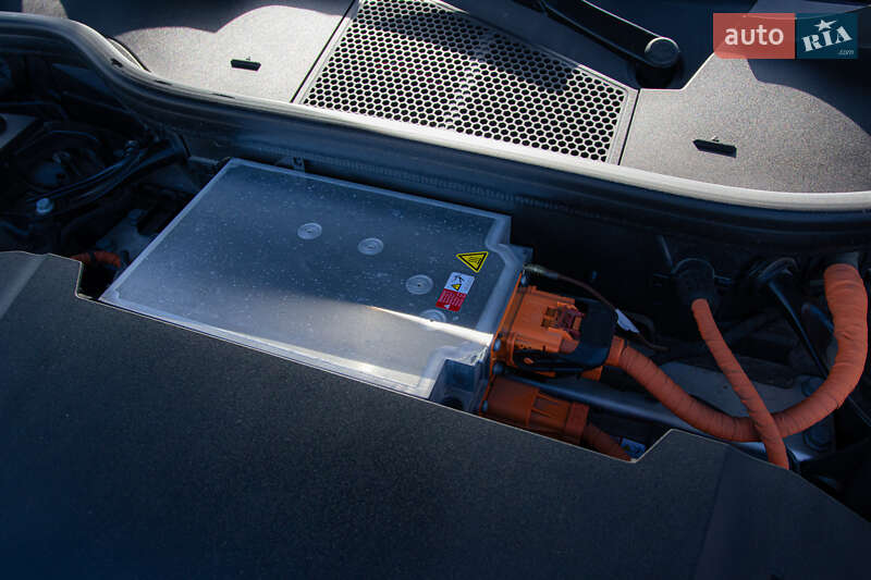 Внедорожник / Кроссовер Audi e-tron 2020 в Ужгороде