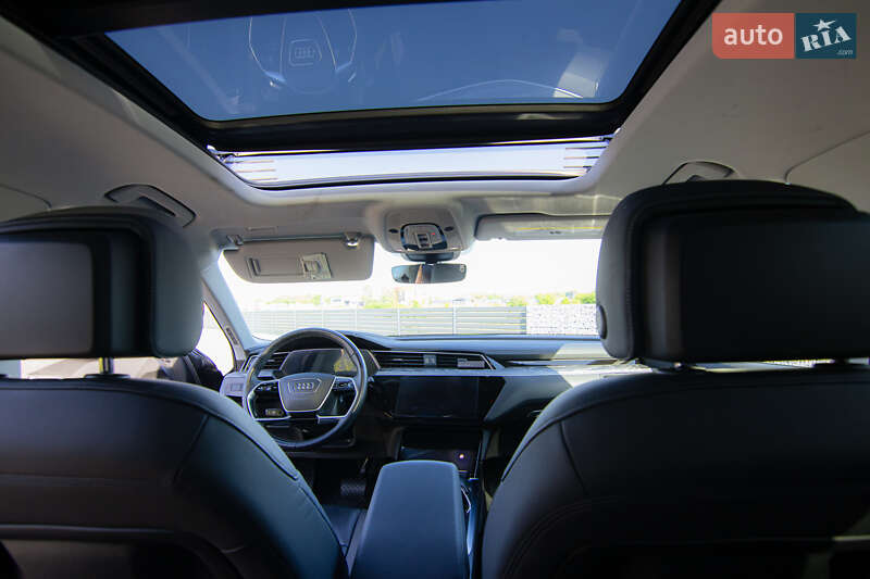Внедорожник / Кроссовер Audi e-tron 2020 в Ужгороде