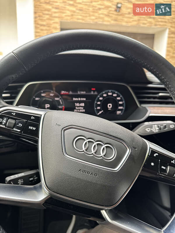 Позашляховик / Кросовер Audi e-tron 2019 в Одесі