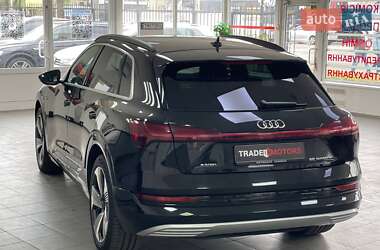 Внедорожник / Кроссовер Audi e-tron 2019 в 