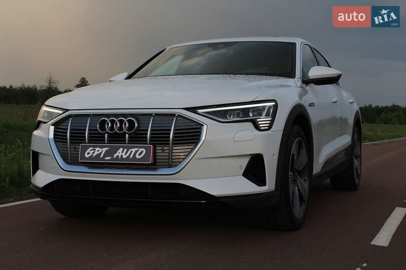 Audi e-tron 2021