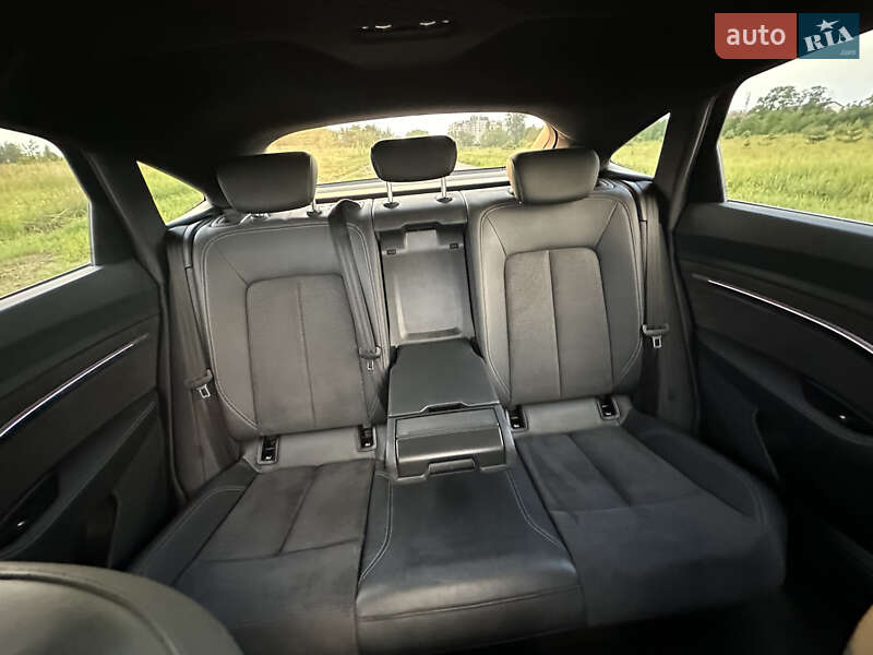 Внедорожник / Кроссовер Audi e-tron 2021 в Киеве