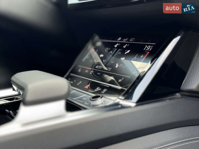 Позашляховик / Кросовер Audi e-tron 2019 в Києві