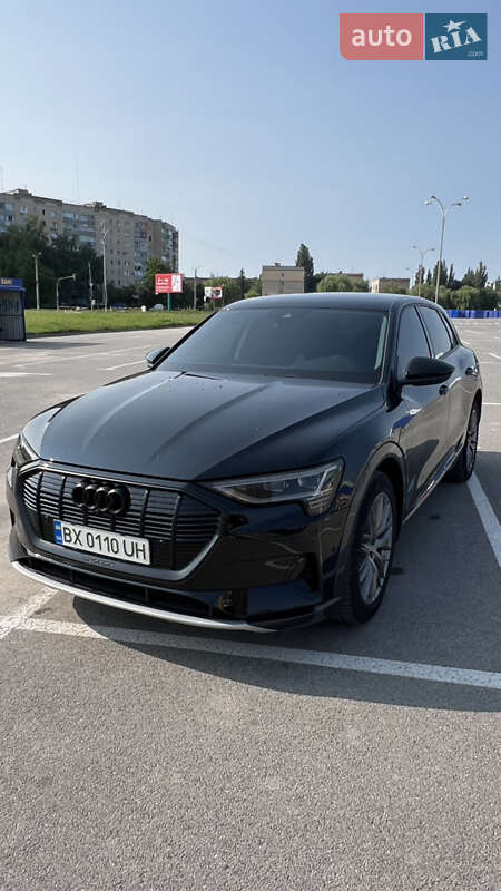 Внедорожник / Кроссовер Audi e-tron 2020 в Каменец-Подольском