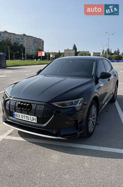 Внедорожник / Кроссовер Audi e-tron 2020 в 