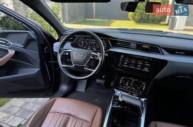 Внедорожник / Кроссовер Audi e-tron 2019 в 