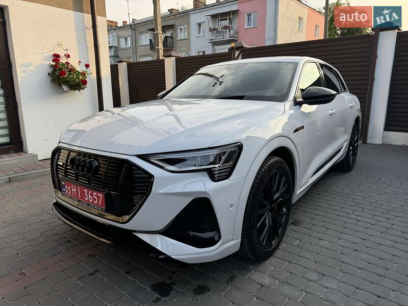 Внедорожник / Кроссовер Audi e-tron 2022 в Луцке