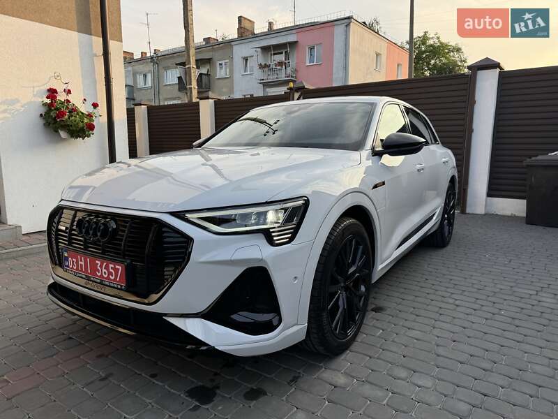 Внедорожник / Кроссовер Audi e-tron 2022 в Луцке