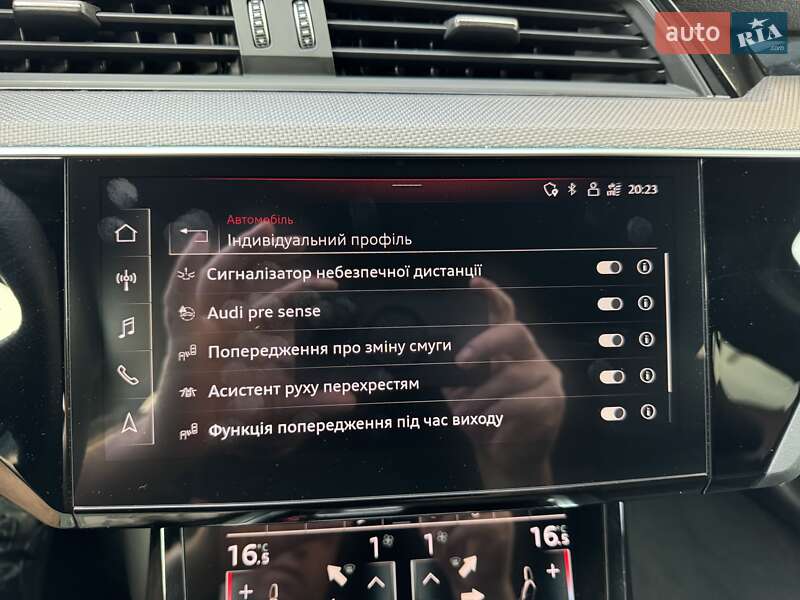 Внедорожник / Кроссовер Audi e-tron 2022 в Луцке