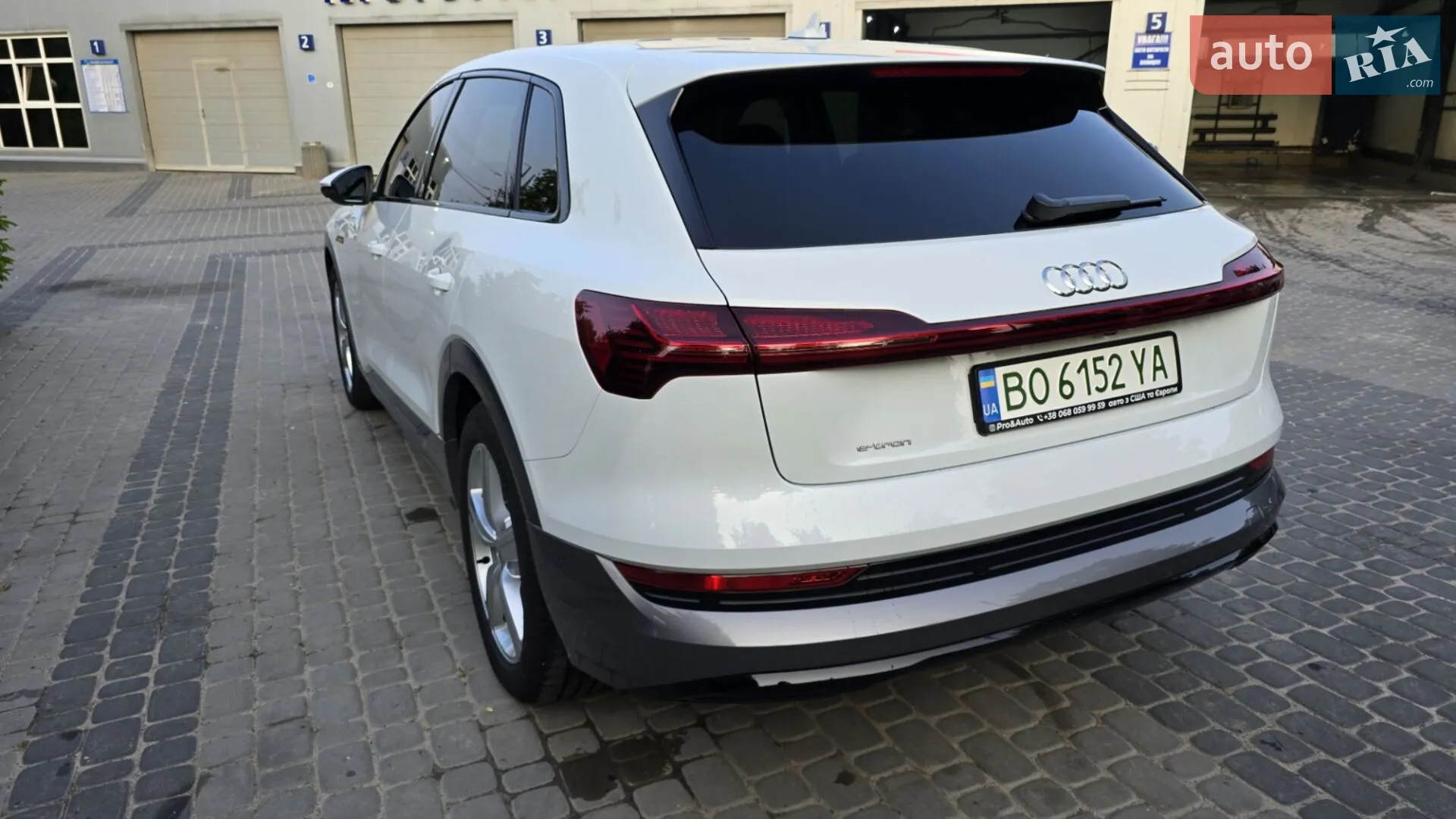 2022 Audi e-tron - мініатюра 12