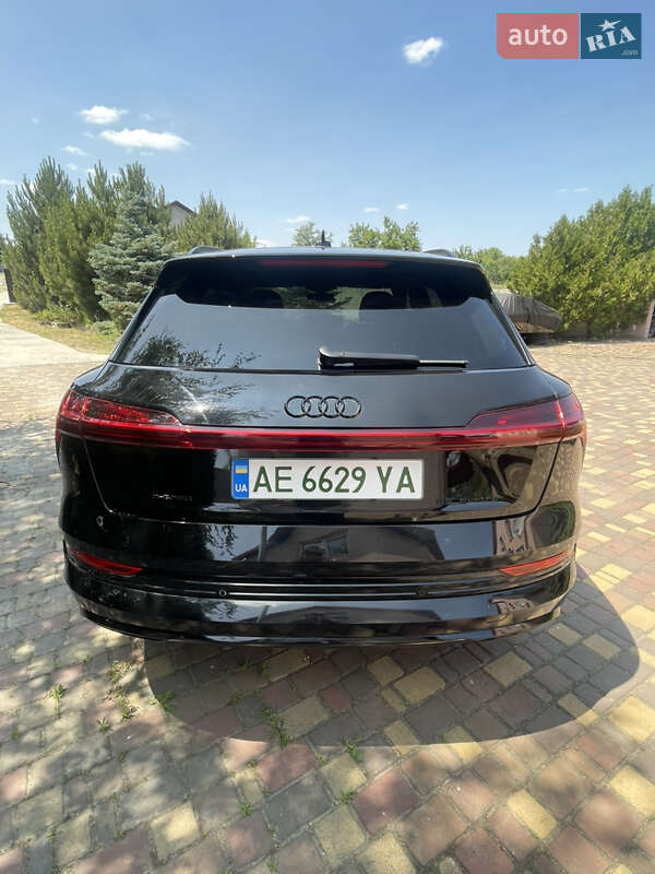Внедорожник / Кроссовер Audi e-tron 2020 в Днепре