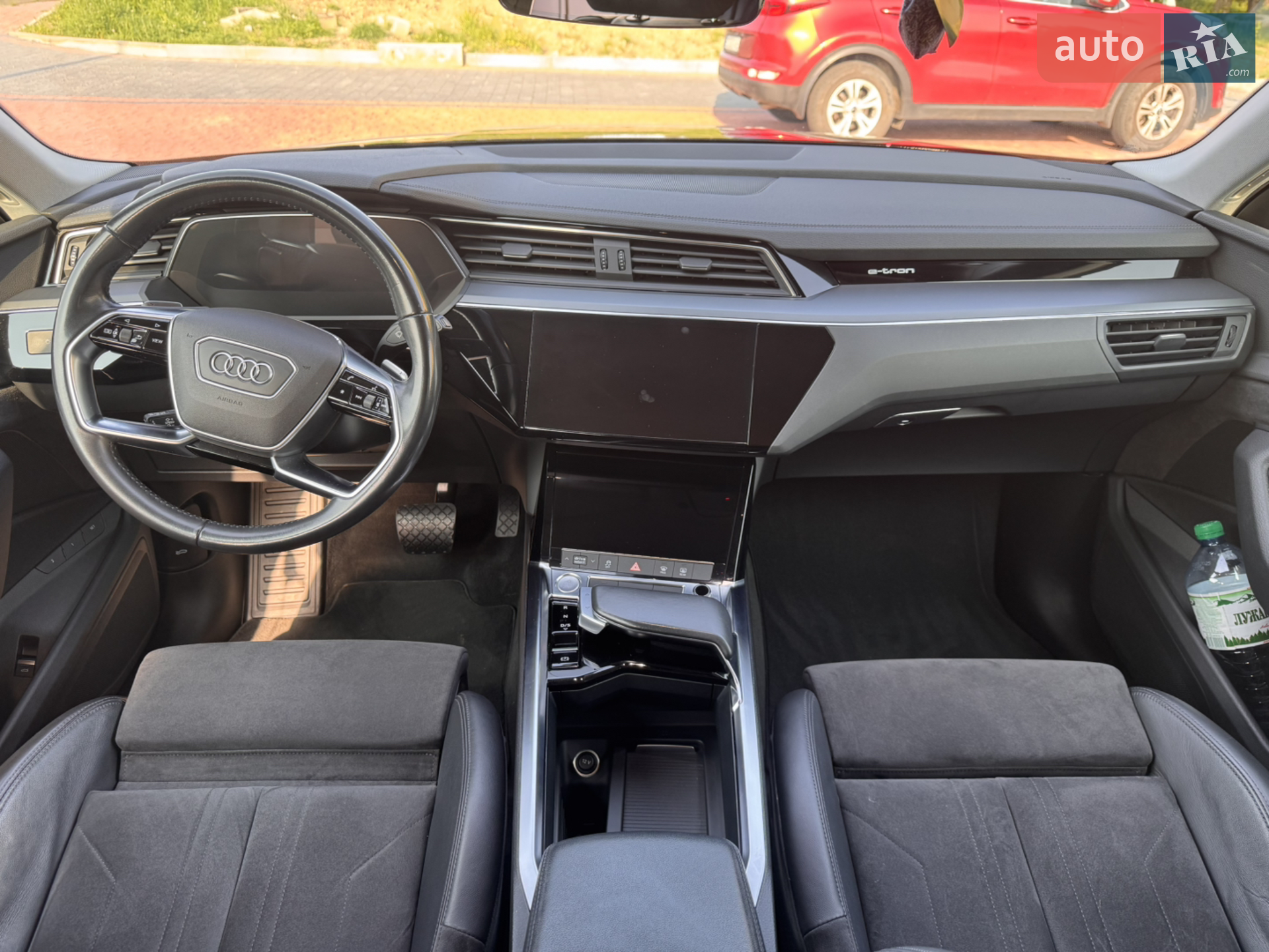 2019 Audi e-tron - мініатюра 10