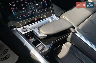 Внедорожник / Кроссовер Audi e-tron 2021 в 