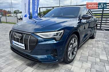 Внедорожник / Кроссовер Audi e-tron 2019 в 
