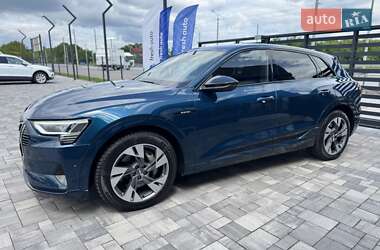 Внедорожник / Кроссовер Audi e-tron 2019 в 