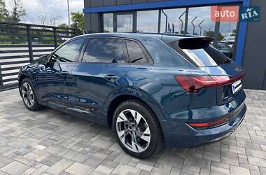 Внедорожник / Кроссовер Audi e-tron 2019 в 