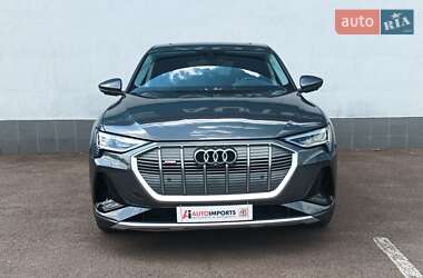 Внедорожник / Кроссовер Audi e-tron 2020 в 
