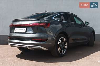 Внедорожник / Кроссовер Audi e-tron 2020 в 