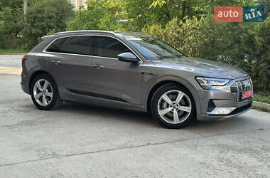 Внедорожник / Кроссовер Audi e-tron 2019 в 
