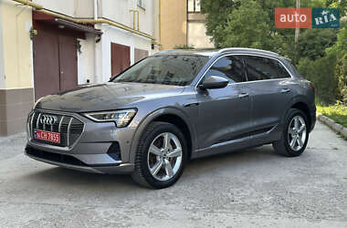Внедорожник / Кроссовер Audi e-tron 2019 в 