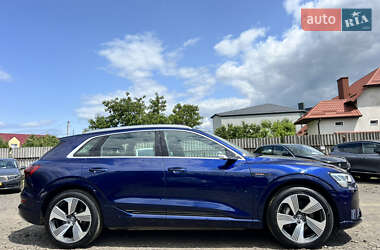 Внедорожник / Кроссовер Audi e-tron 2021 в 