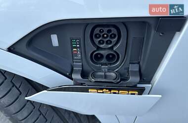 Внедорожник / Кроссовер Audi e-tron 2019 в 