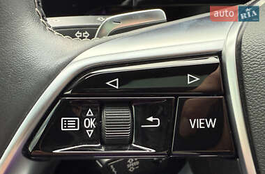 Внедорожник / Кроссовер Audi e-tron 2020 в 