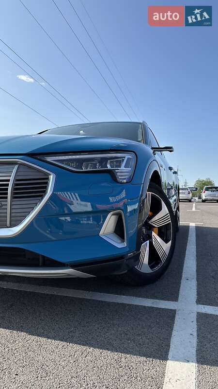 Внедорожник / Кроссовер Audi e-tron 2019 в Луцке фото 6 Внедорожник / Кроссовер Audi e-tron 2019 в Луцке