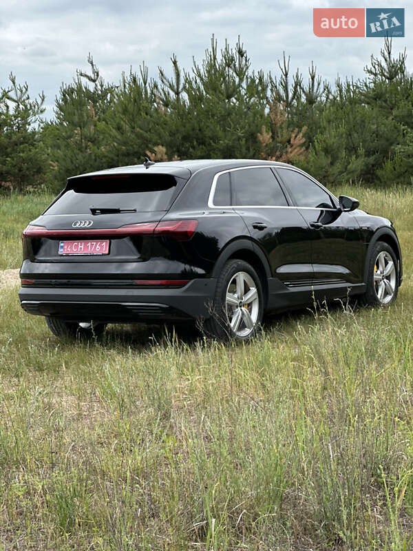 Позашляховик / Кросовер Audi e-tron 2022 в Харкові