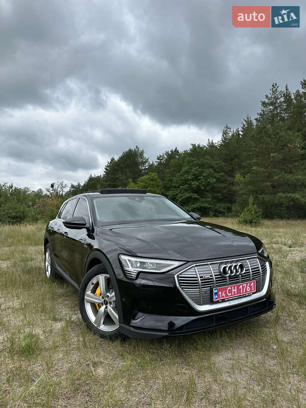 Audi e-tron 2022