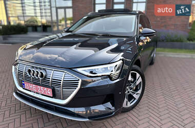 Позашляховик / Кросовер Audi e-tron 2019 в Мукачевому