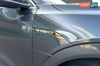 Внедорожник / Кроссовер Audi e-tron 2019 в 