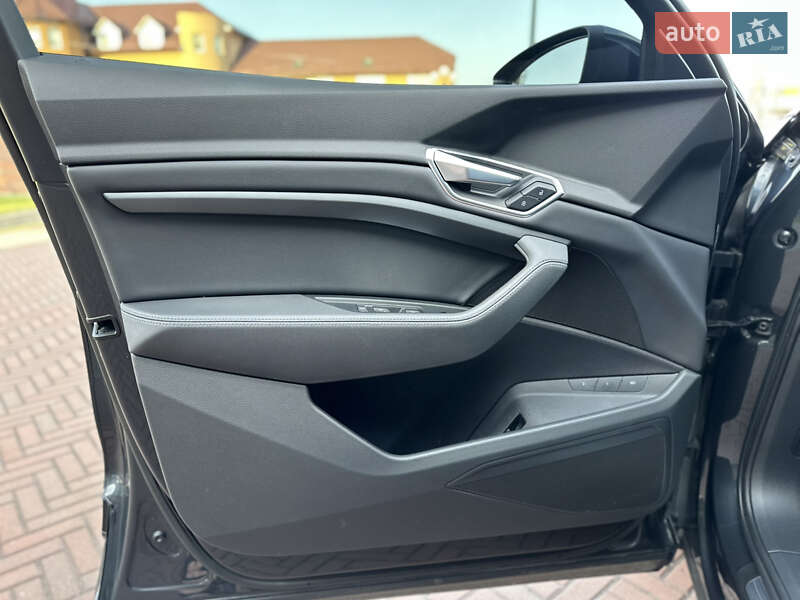 Внедорожник / Кроссовер Audi e-tron 2019 в Мукачево