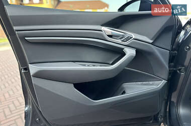 Внедорожник / Кроссовер Audi e-tron 2019 в 