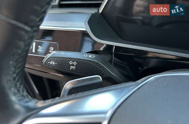 Внедорожник / Кроссовер Audi e-tron 2019 в 