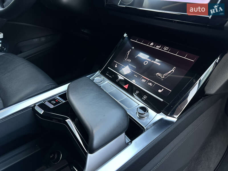 Внедорожник / Кроссовер Audi e-tron 2019 в Мукачево