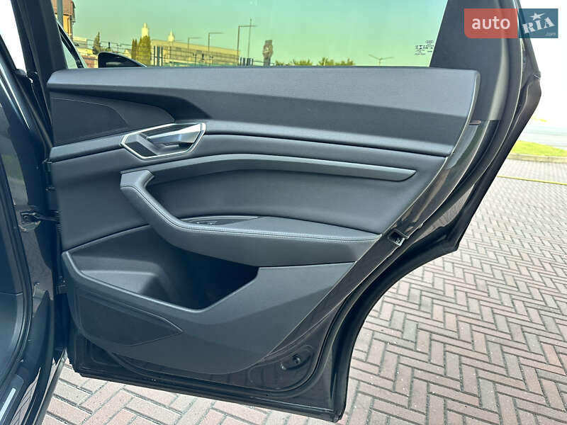 Внедорожник / Кроссовер Audi e-tron 2019 в Мукачево