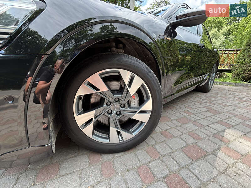 Внедорожник / Кроссовер Audi e-tron 2020 в Дрогобыче