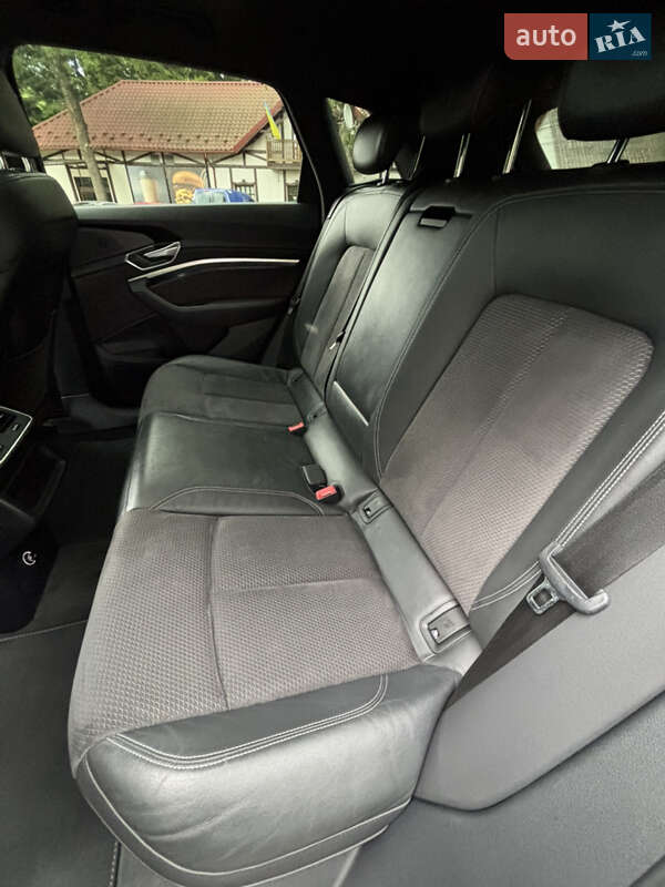 Внедорожник / Кроссовер Audi e-tron 2020 в Дрогобыче