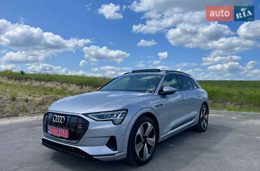 Позашляховик / Кросовер Audi e-tron 2022 в Рівному