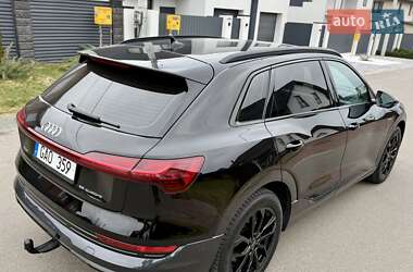 Внедорожник / Кроссовер Audi e-tron 2022 в 